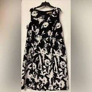 Nipon Boutique Shift Dress Sz 18W Lined B/W 587